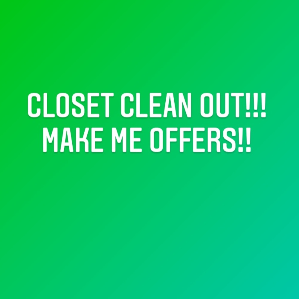 💙💚Closet clean out! Make me offers and bundles!
